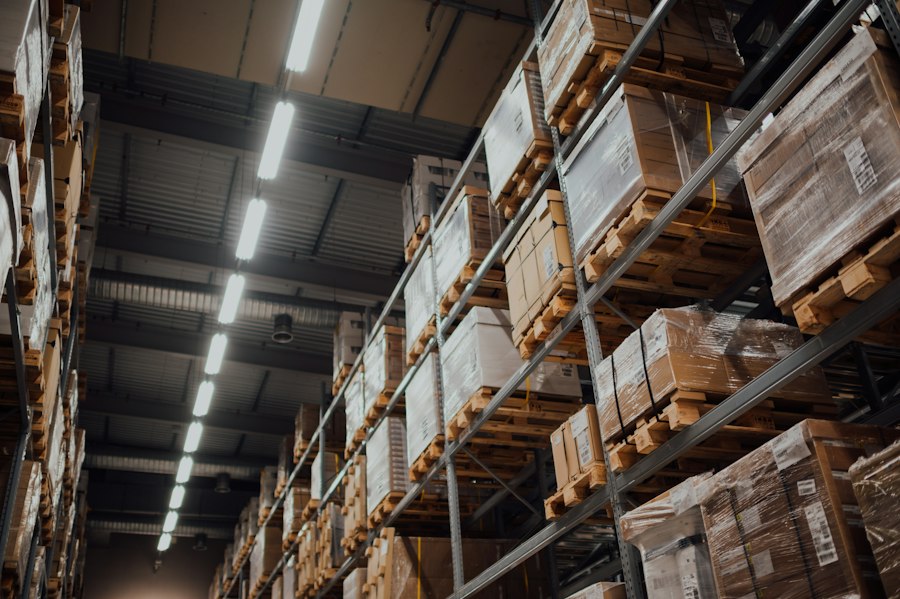 Tiendamia warehouse logistics